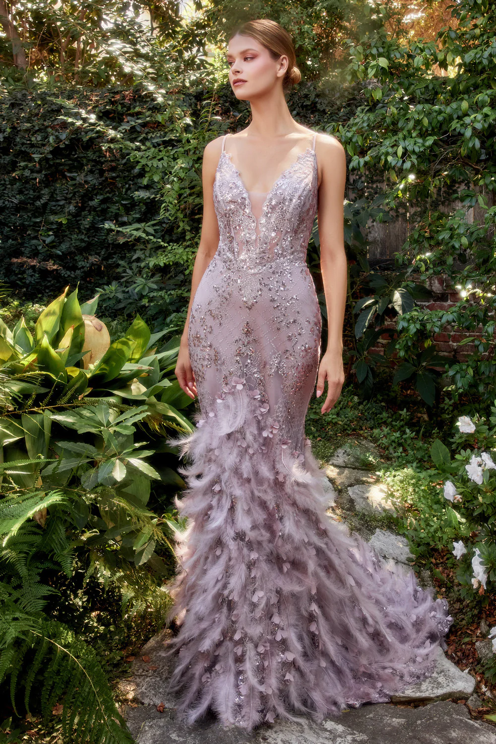 Vestido de sirena con detalle de plumas de A&L A1116 - Imagen 9